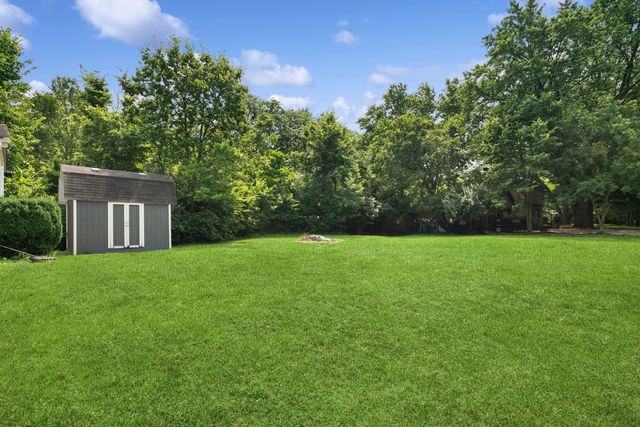 34 N Adams Street, Oswego, IL 60543