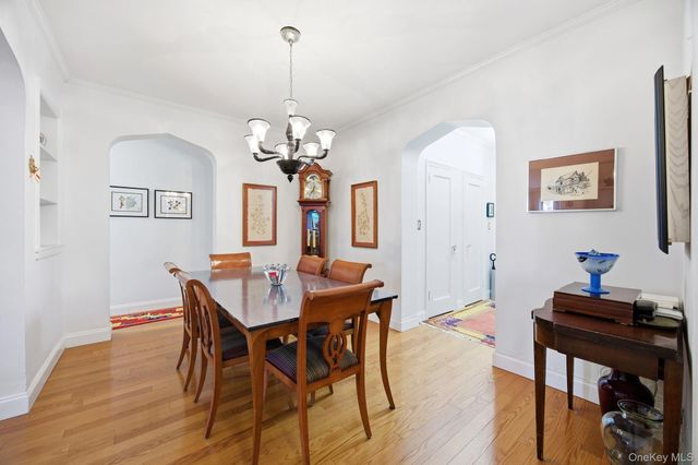 12416 84th Road 2E, Kew Gardens, NY 11415