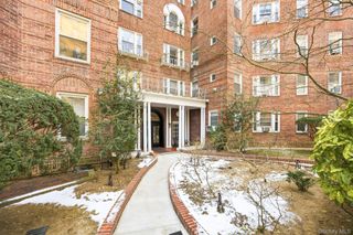 12416 84th Road 2E, Kew Gardens, NY 11415