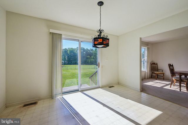 64 PETERS LN, Blackwood, NJ 08012