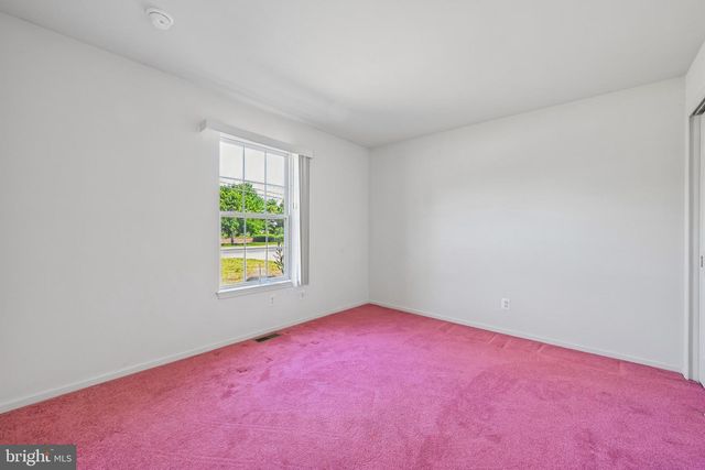 64 PETERS LN, Blackwood, NJ 08012