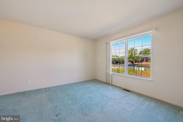 64 PETERS LN, Blackwood, NJ 08012