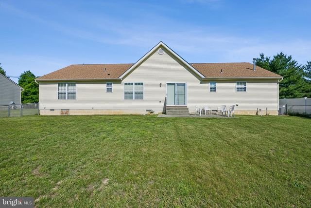 64 PETERS LN, Blackwood, NJ 08012