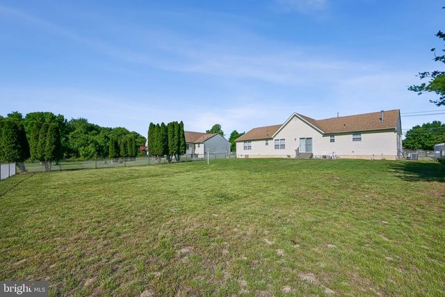 64 PETERS LN, Blackwood, NJ 08012