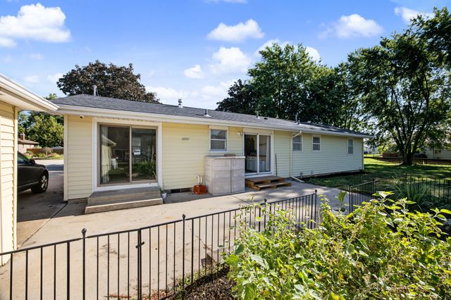 314 E Wood Street, Polk City, IA 50226