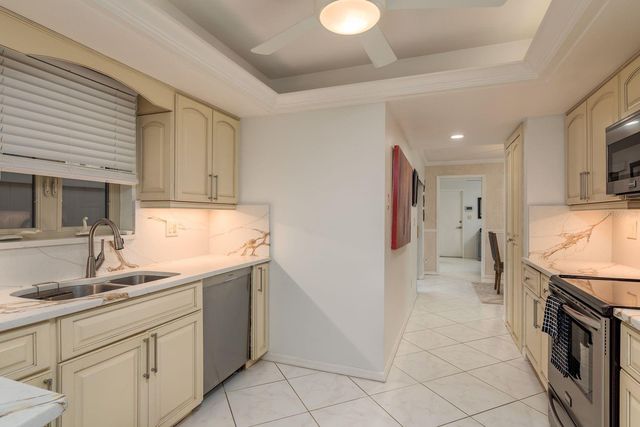 3071 BOLT DRIVE, Palm Harbor, FL 34685