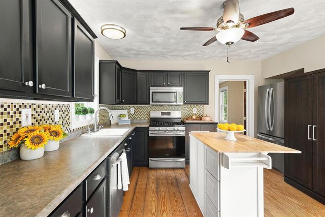 97 Dutton Road, Pelham, NH 03076
