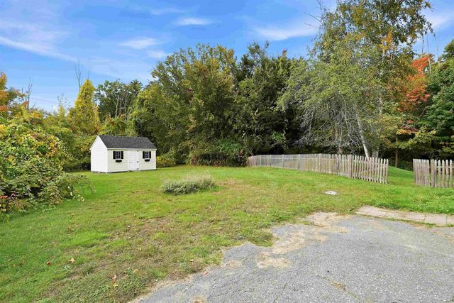 97 Dutton Road, Pelham, NH 03076