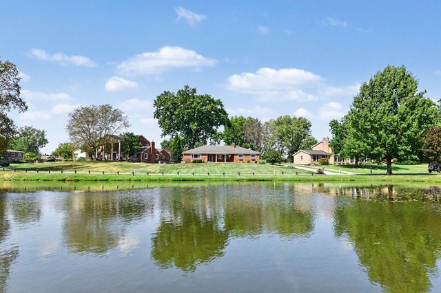 112 Warwick Court, Crestview Hills, KY 41017