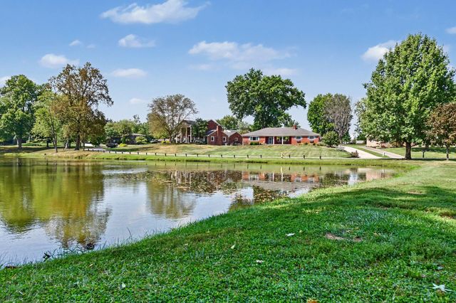 112 Warwick Court, Crestview Hills, KY 41017