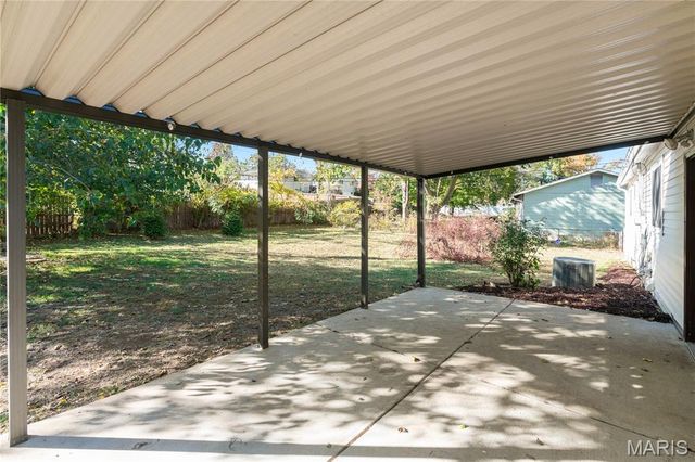 1759 Roth Hill Drive, Maryland Heights, MO 63043