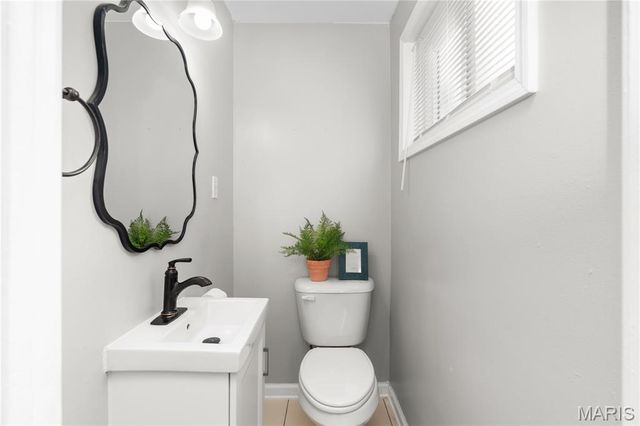 1759 Roth Hill Drive, Maryland Heights, MO 63043