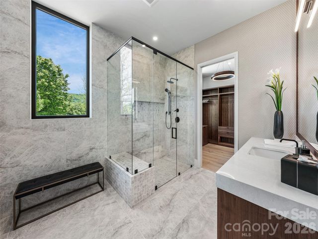 60 Walnut Valley Parkway, Arden, NC 28704