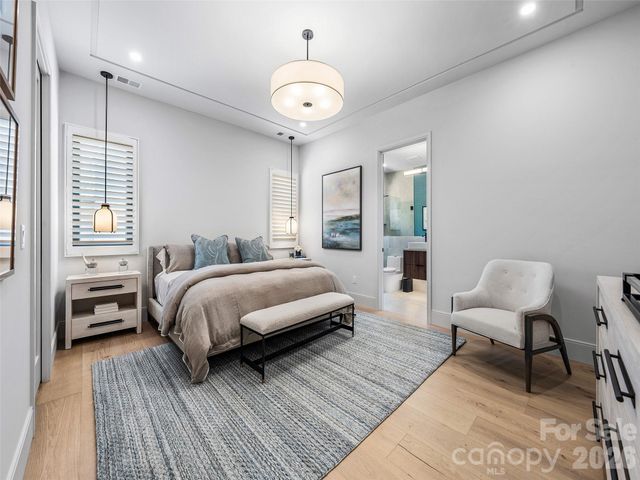 60 Walnut Valley Parkway, Arden, NC 28704