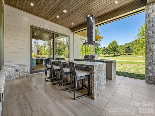 60 Walnut Valley Parkway, Arden, NC 28704