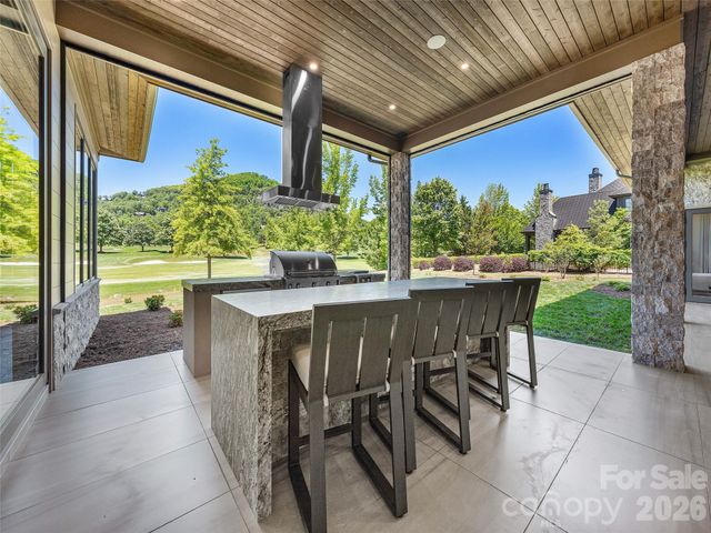 60 Walnut Valley Parkway, Arden, NC 28704