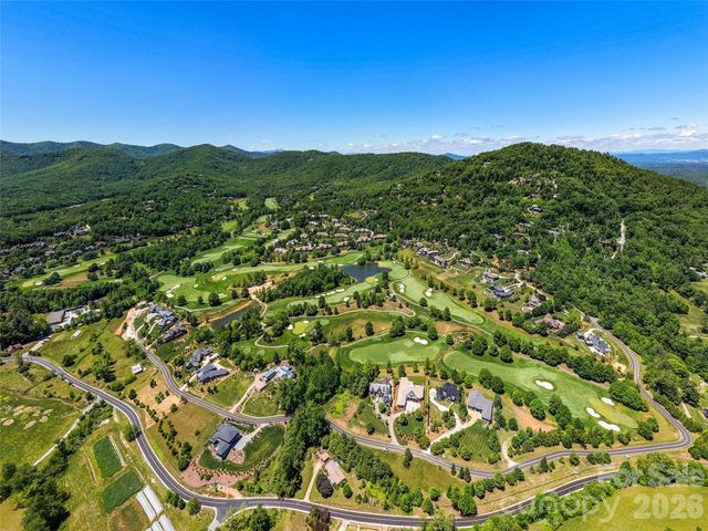60 Walnut Valley Parkway, Arden, NC 28704