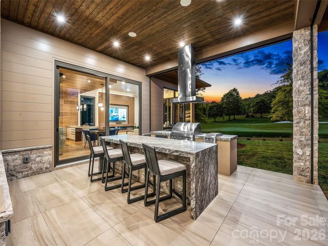 60 Walnut Valley Parkway, Arden, NC 28704