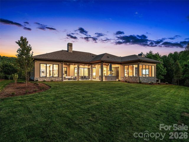 60 Walnut Valley Parkway, Arden, NC 28704