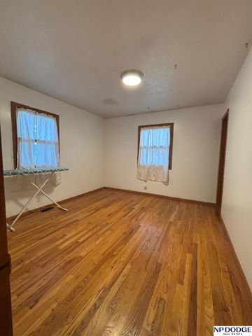 9612 Binney Street, Omaha, NE 68134