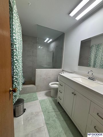 9612 Binney Street, Omaha, NE 68134