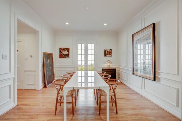 2703 Mid Lane 4, Houston, TX 77027