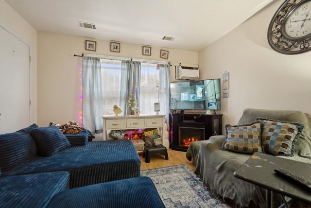 2161 Annabelle Court, Chesterton, IN 46304