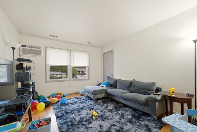 2161 Annabelle Court, Chesterton, IN 46304