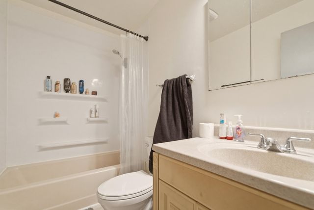 2161 Annabelle Court, Chesterton, IN 46304