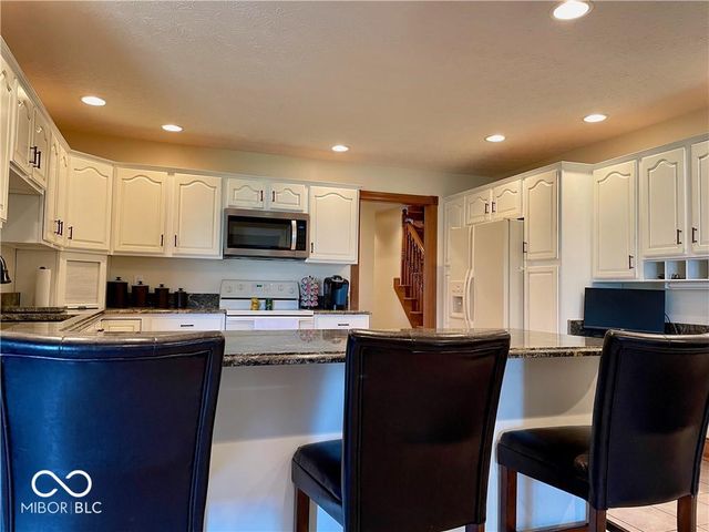 1148 Waterford Drive, Avon, IN 46123