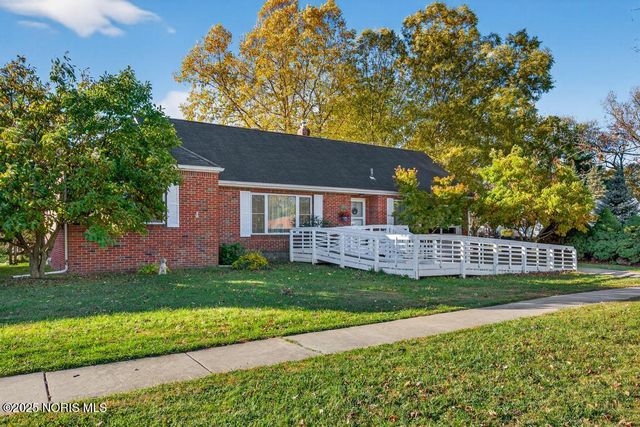 2855 Castleton Avenue, Toledo, OH 43613