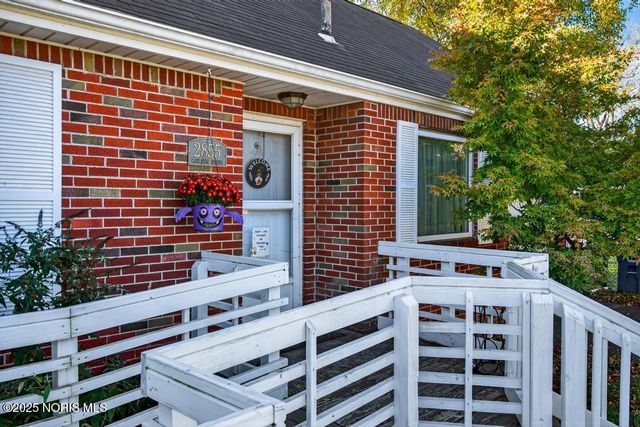 2855 Castleton Avenue, Toledo, OH 43613