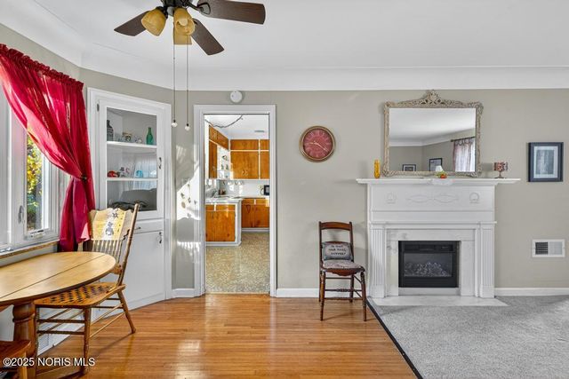 2855 Castleton Avenue, Toledo, OH 43613