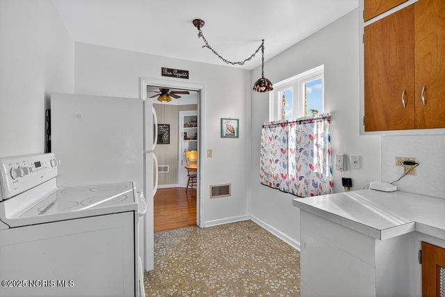 2855 Castleton Avenue, Toledo, OH 43613