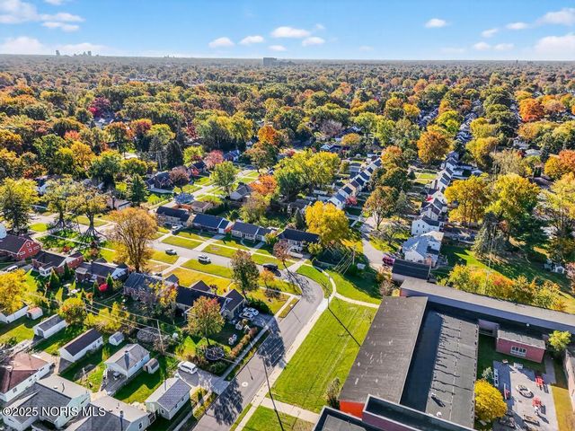 2855 Castleton Avenue, Toledo, OH 43613