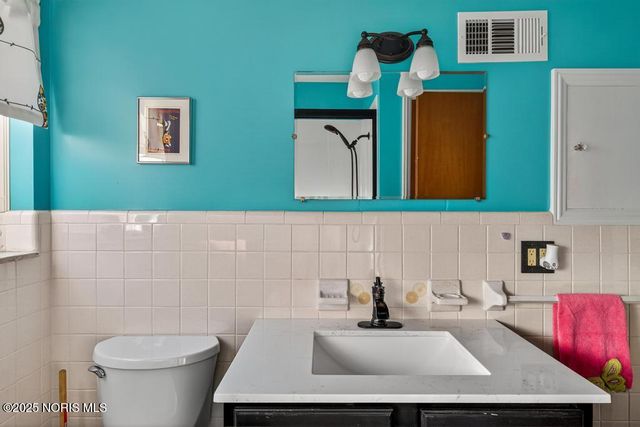 2855 Castleton Avenue, Toledo, OH 43613