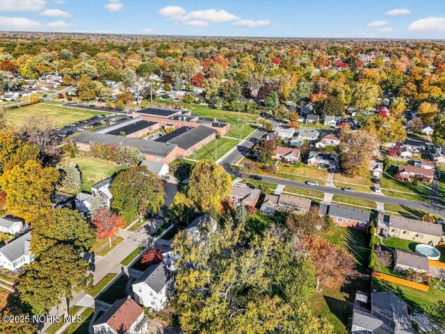 2855 Castleton Avenue, Toledo, OH 43613