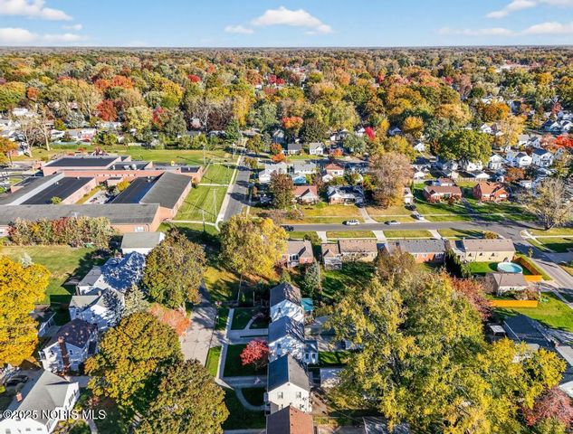 2855 Castleton Avenue, Toledo, OH 43613