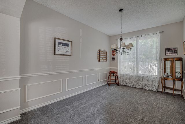 2703 Kingswood Court, Arlington, TX 76001