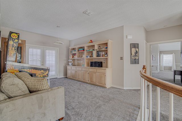 2703 Kingswood Court, Arlington, TX 76001