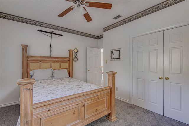 2703 Kingswood Court, Arlington, TX 76001