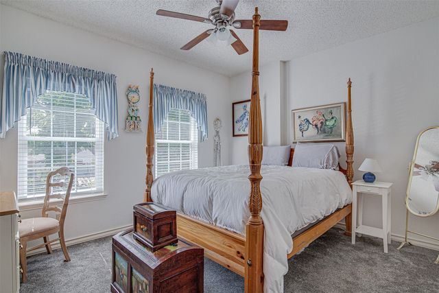 2703 Kingswood Court, Arlington, TX 76001
