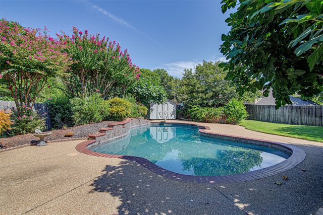 2703 Kingswood Court, Arlington, TX 76001