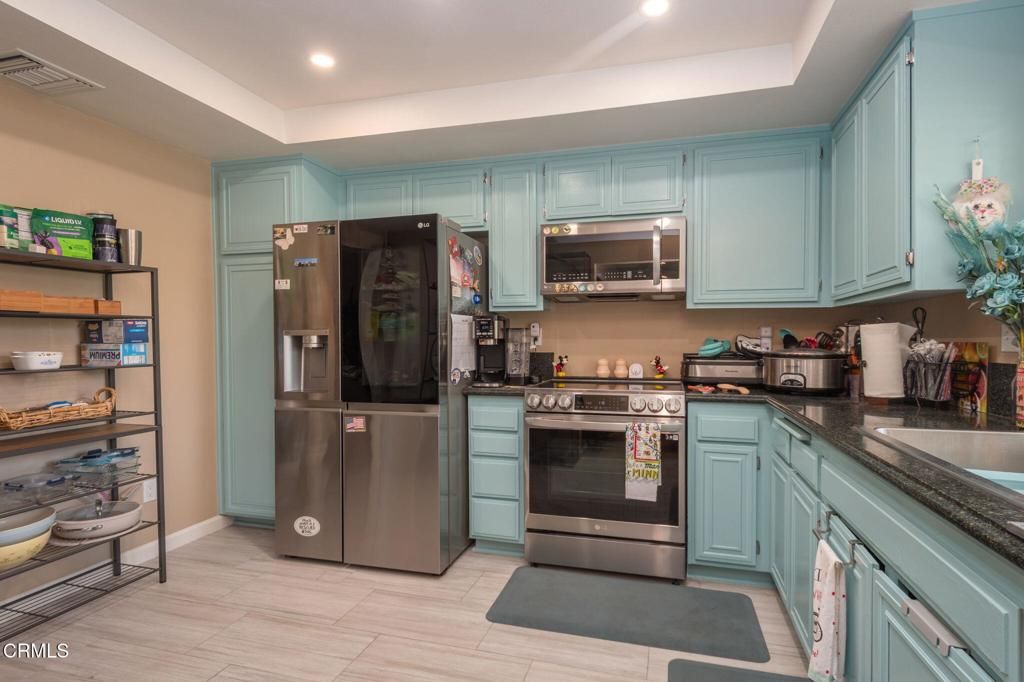 Image 13 of property listing at 32130 Village 32, Camarillo, CA 93012