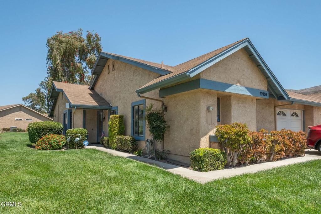Image 5 of property listing at 32130 Village 32, Camarillo, CA 93012