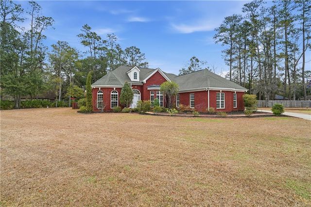 205 Carlie Court, Hinesville, GA 31313