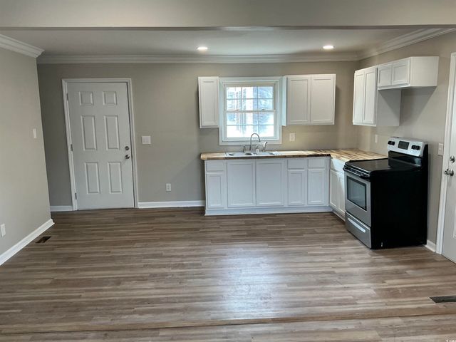 105 Mace Ct, Latta, SC 29565