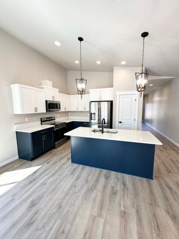 633 Terrazzo Way, Medford, OR 97501