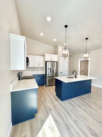 633 Terrazzo Way, Medford, OR 97501