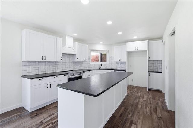 6104 W Gun Hill Way, Oklahoma City, OK 73132
